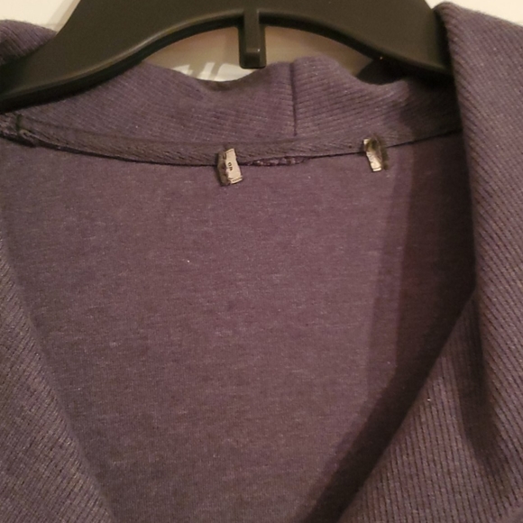 Banana Republic Pull-Over - Picture 2 of 3